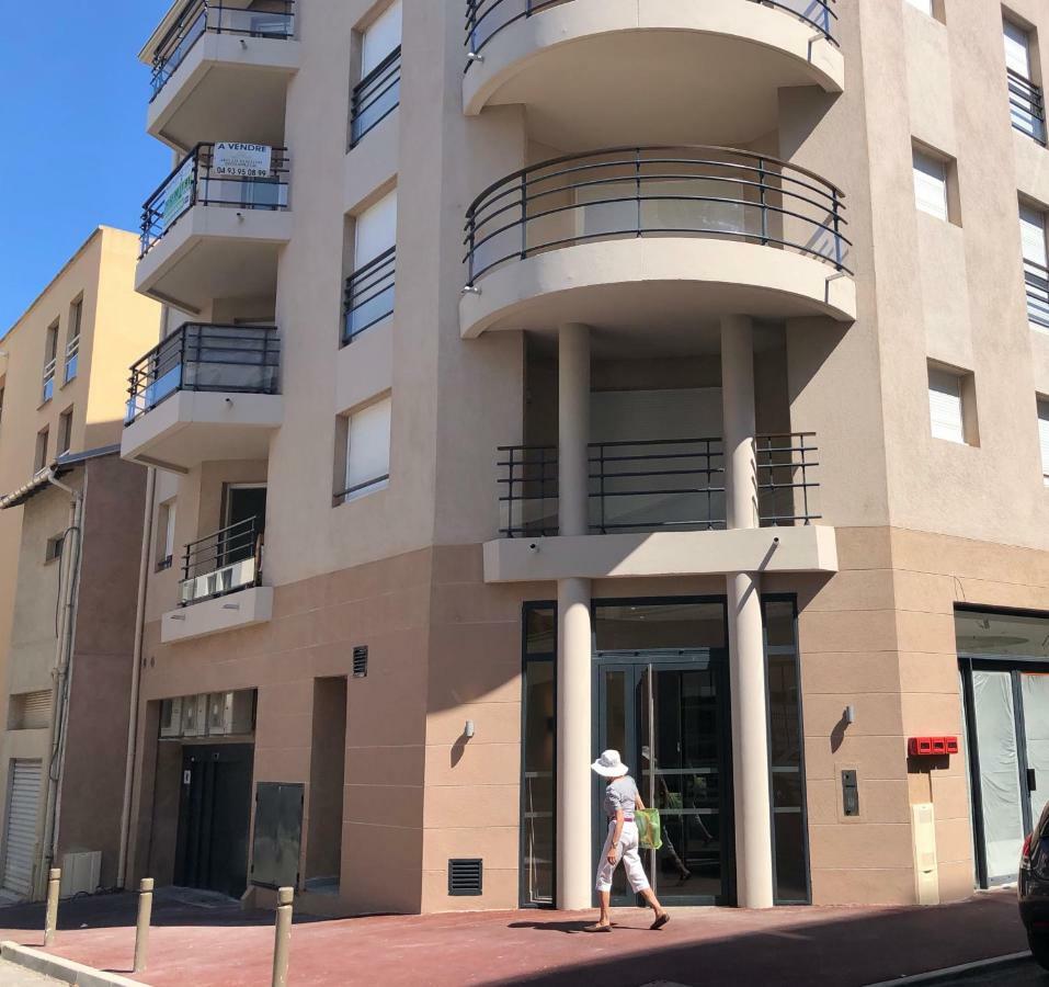 Appt Moderne Vieil Antibes 3 Piecアパートメント エクステリア 写真